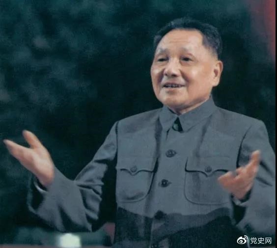 在1978年2月24日至3月8日召開的全國政協(xié)五屆一次會議上，鄧小平當選為全國政協(xié)主席。